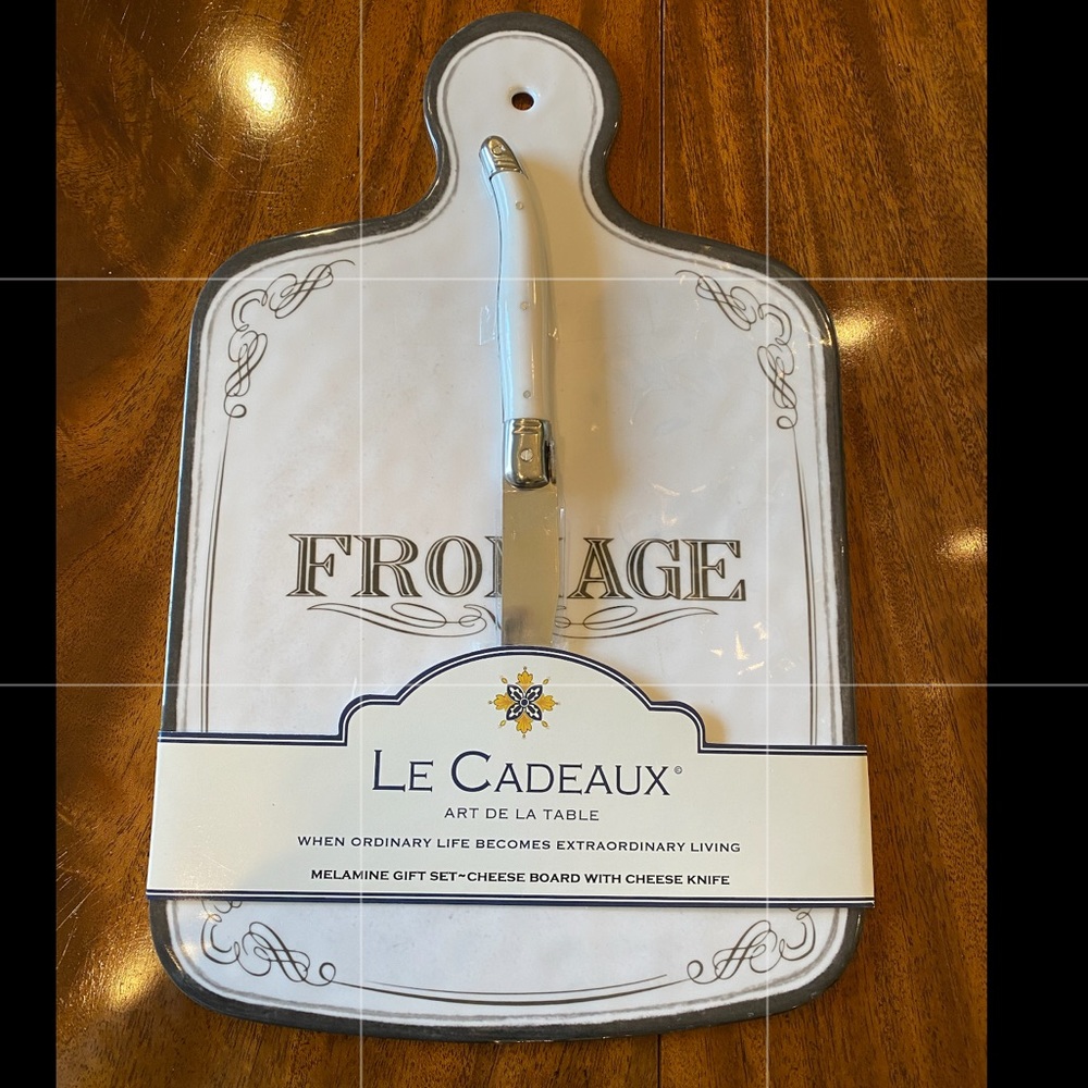Le Cadeaux Cheeseboard and Laguiole Knife NEW